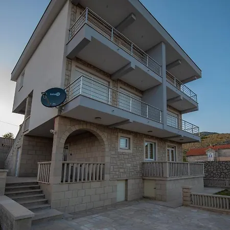 Vila Harmonija Ivanica, Bih, Kod Dubrovnika *